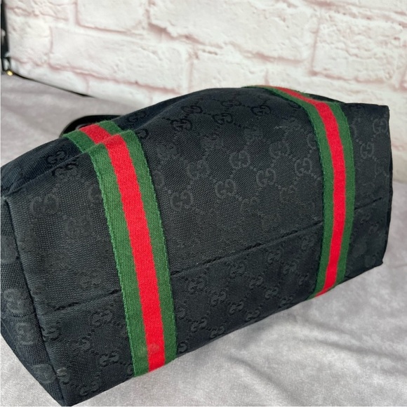 Gucci bag and matching clutch available - Picture 5 of 10